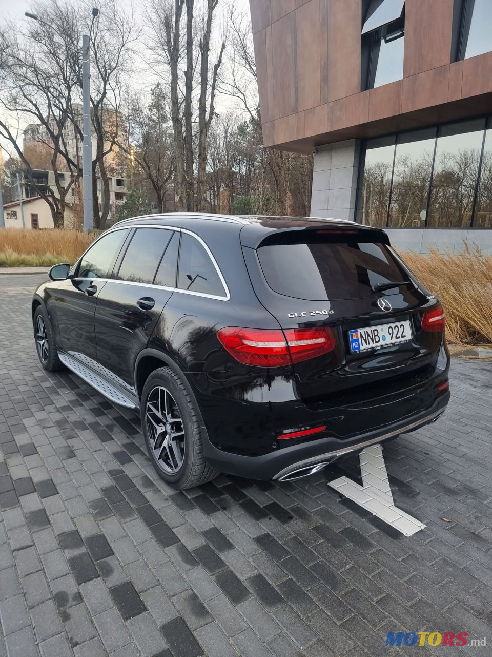 2017' Mercedes-Benz Glc photo #3