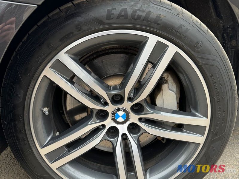 2020' BMW 5 Series photo #4