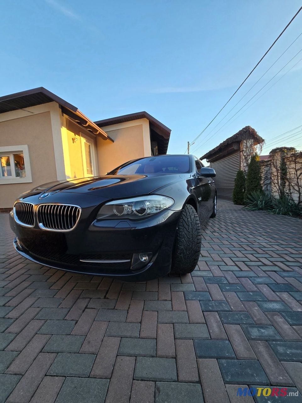 2010' BMW 5 Series photo #1