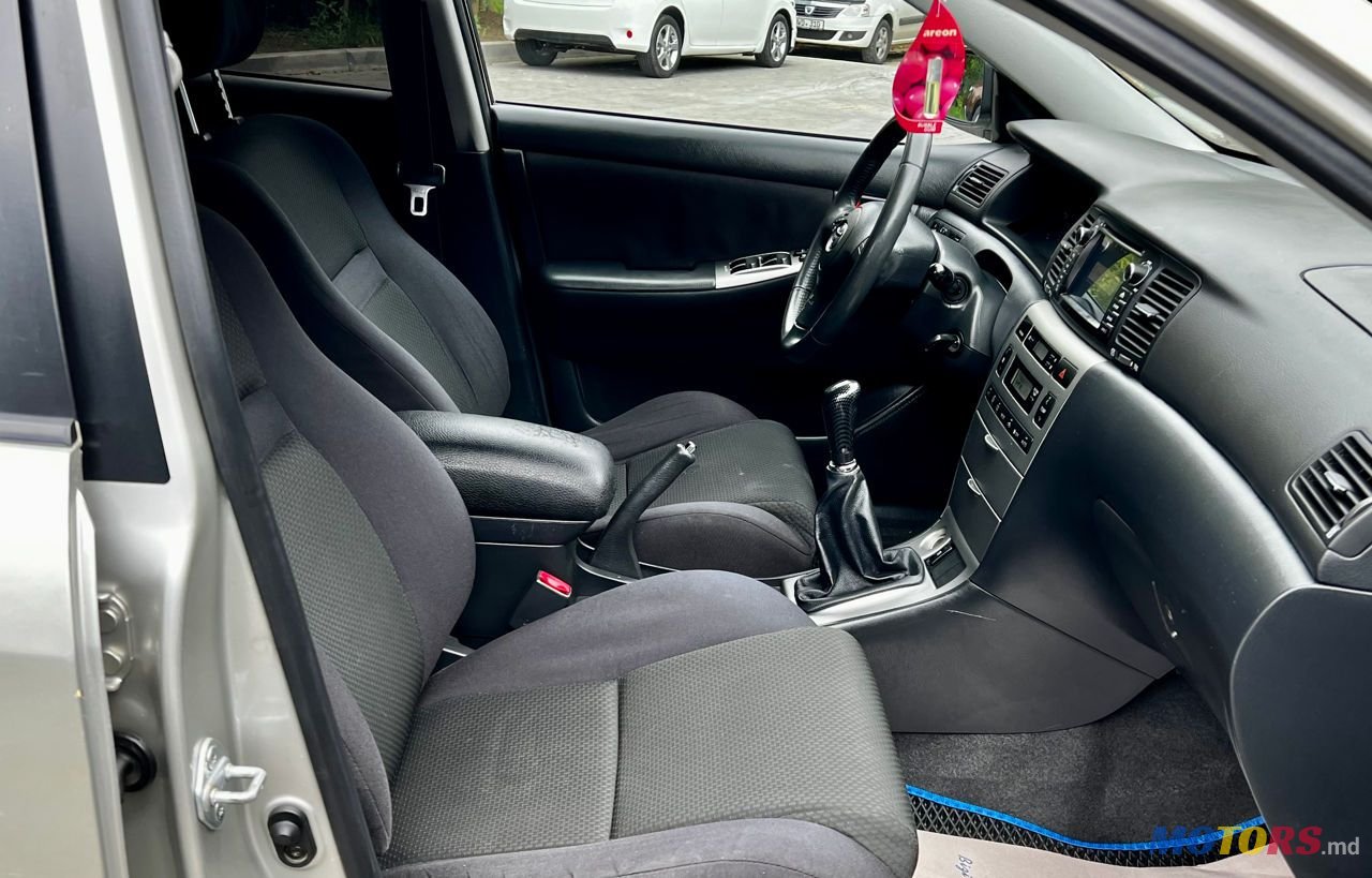 2005' Toyota Corolla photo #6