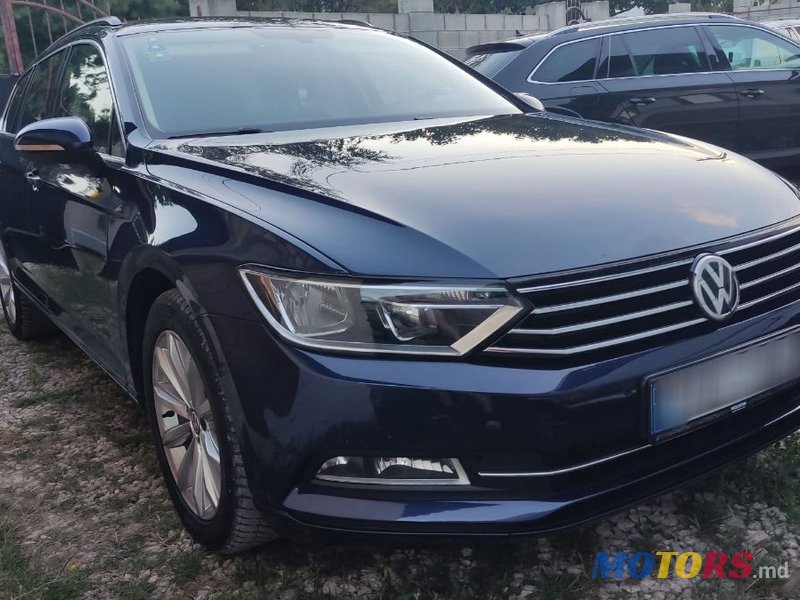 2016' Volkswagen Passat photo #1