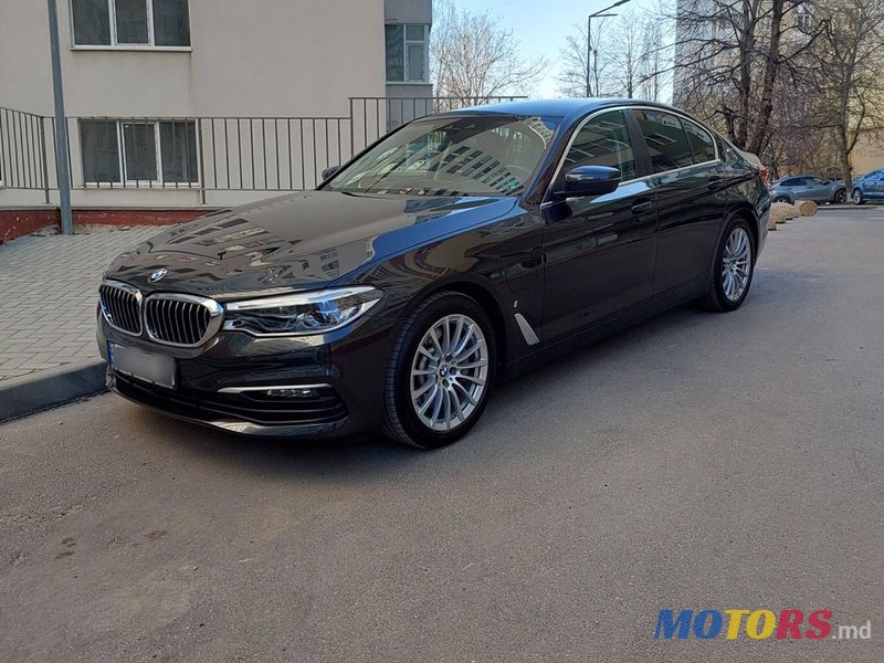 2018' BMW 5 Series photo #1