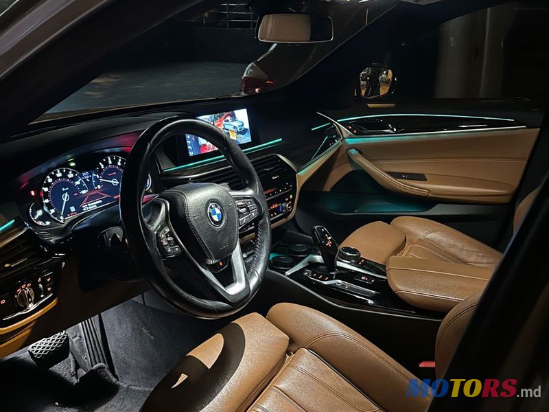 2017' BMW 5 Series photo #5