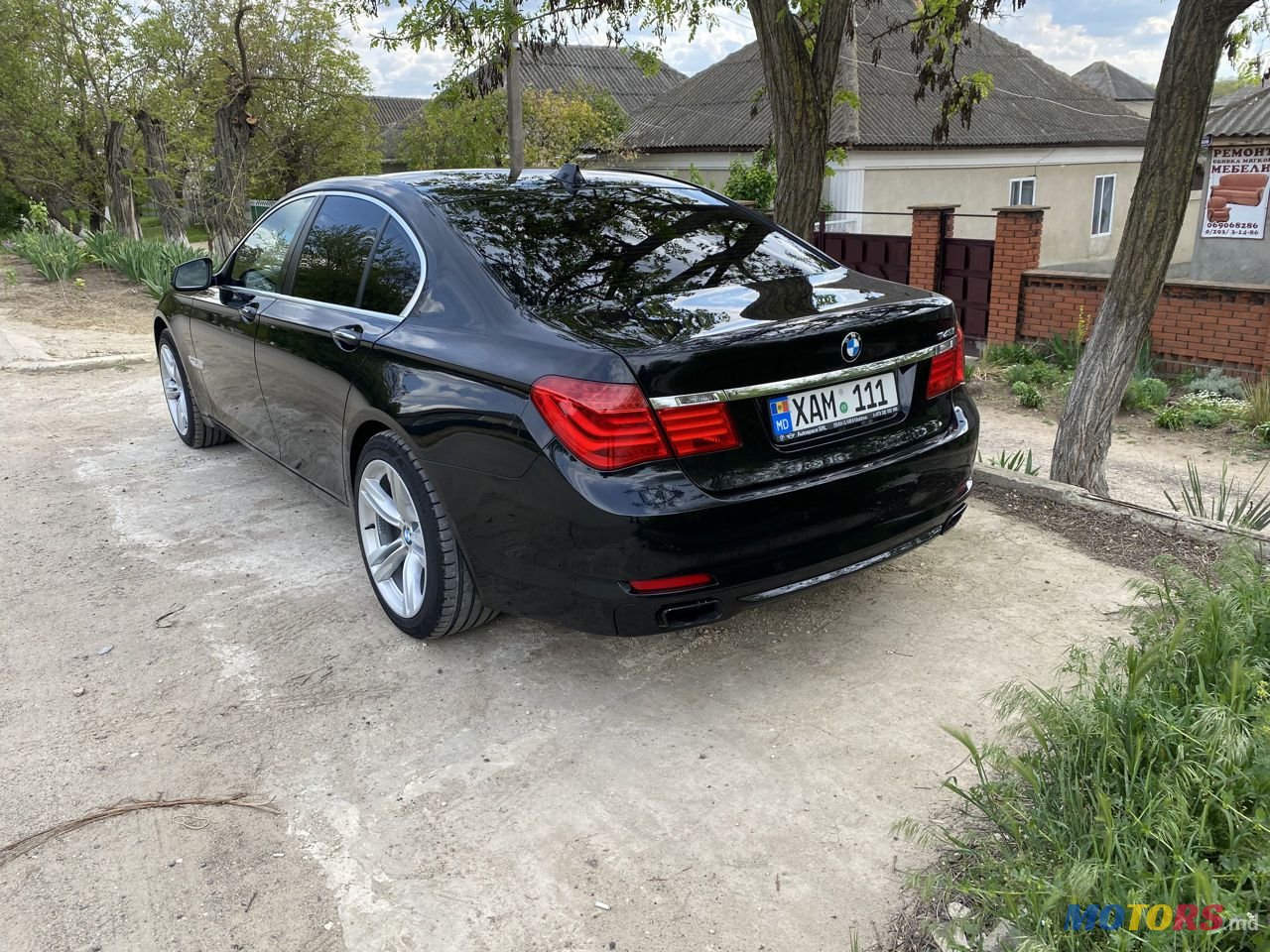 2010' BMW 7 Series photo #3