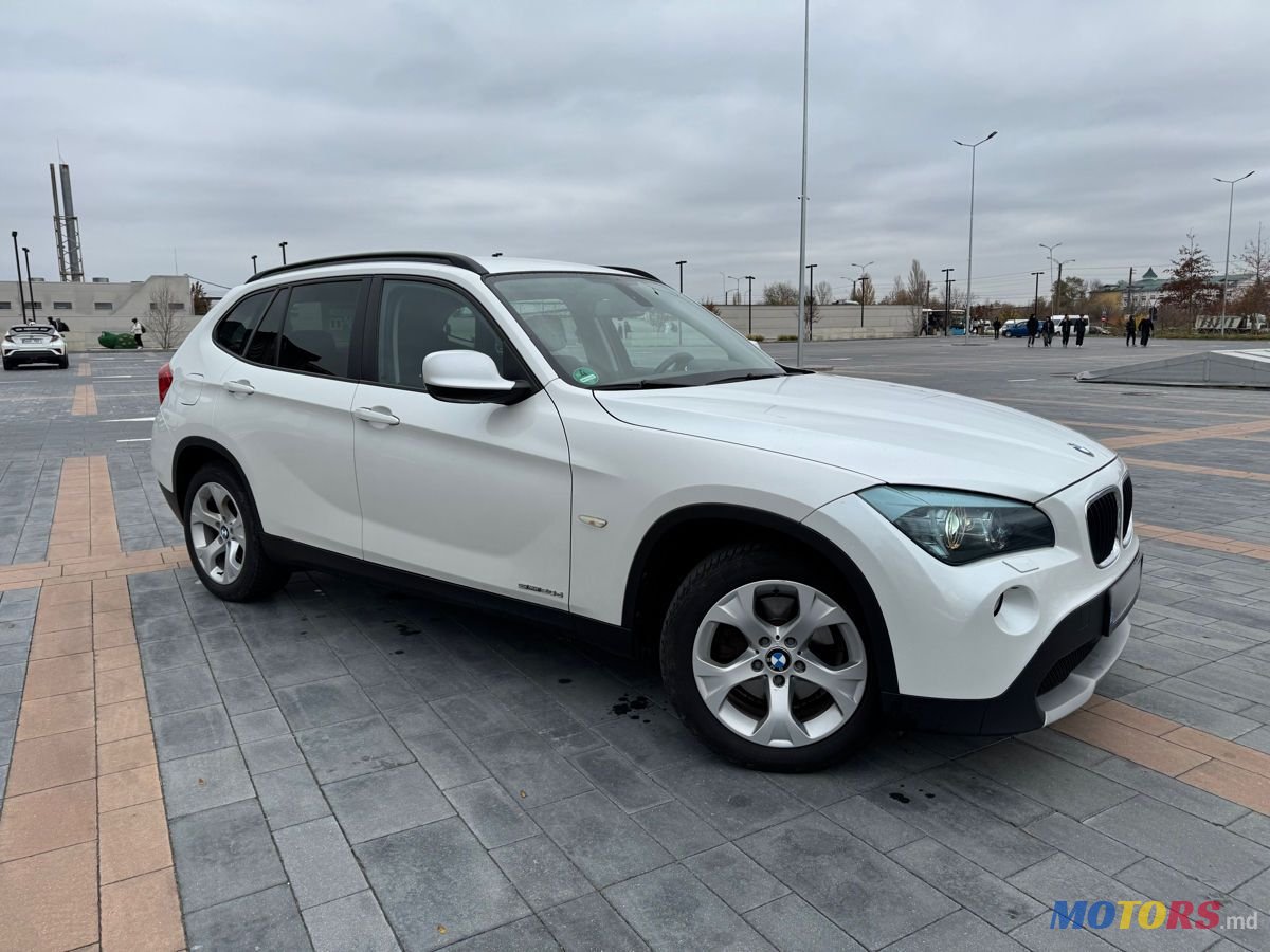 2011' BMW X1 photo #2