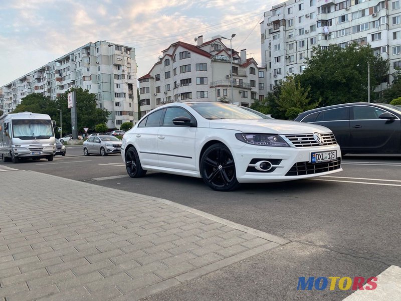 2014' Volkswagen Passat photo #1