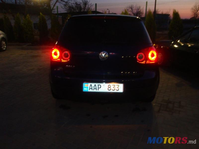 2005' Volkswagen Golf photo #6