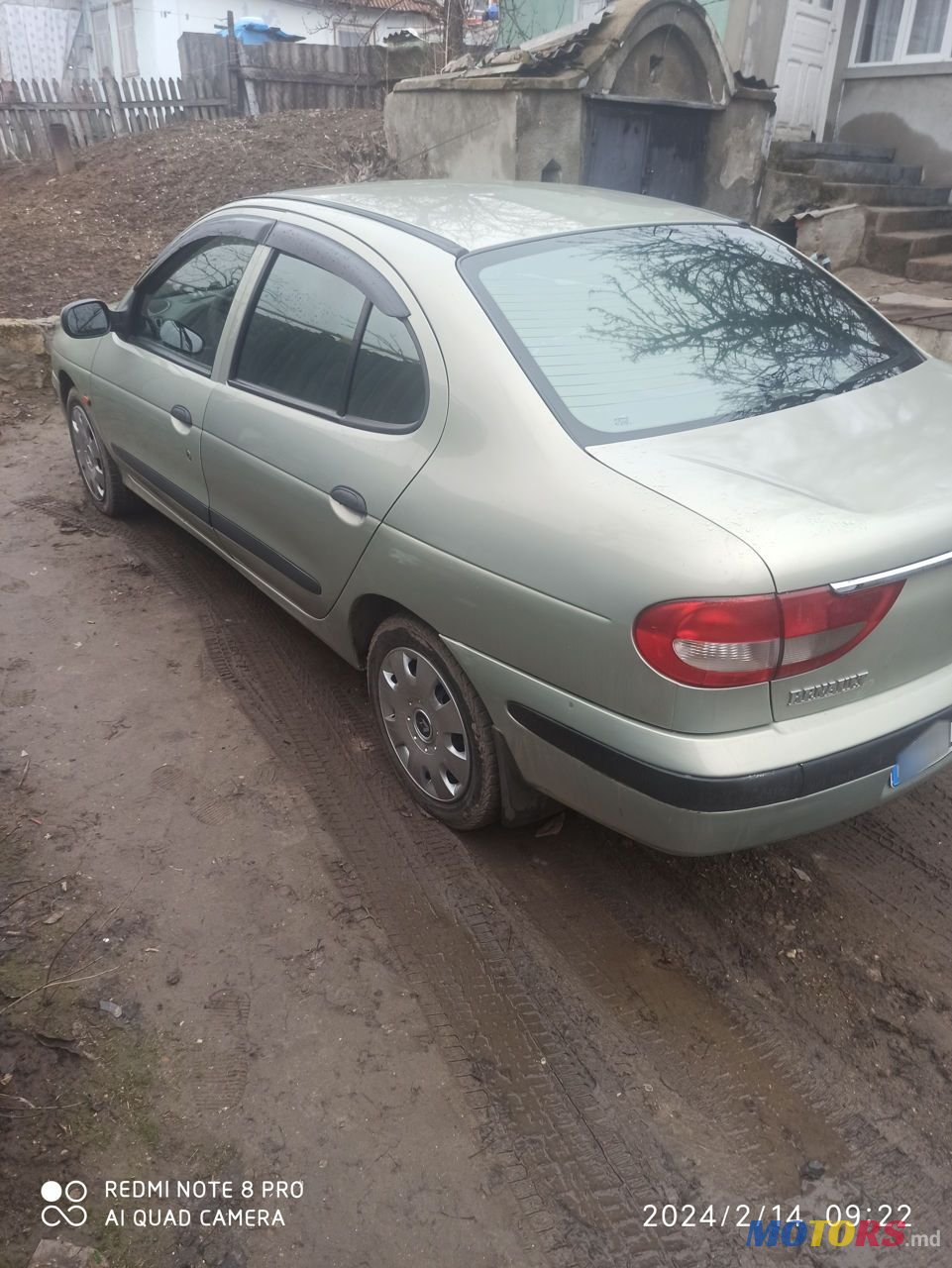 2001' Renault Megane photo #4