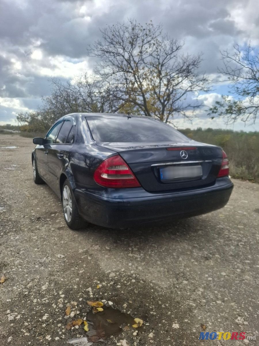 2005' Mercedes-Benz E-Class photo #4