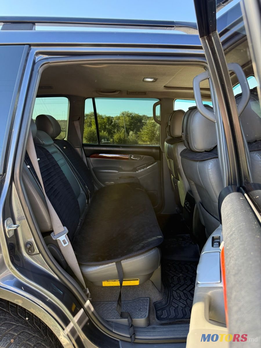 2006' Toyota Land Cruiser Prado photo #5