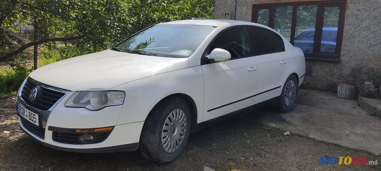 2007' Volkswagen Passat photo #4