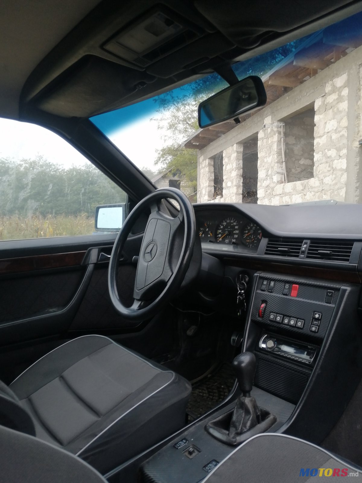 1995' Mercedes-Benz 200E photo #6