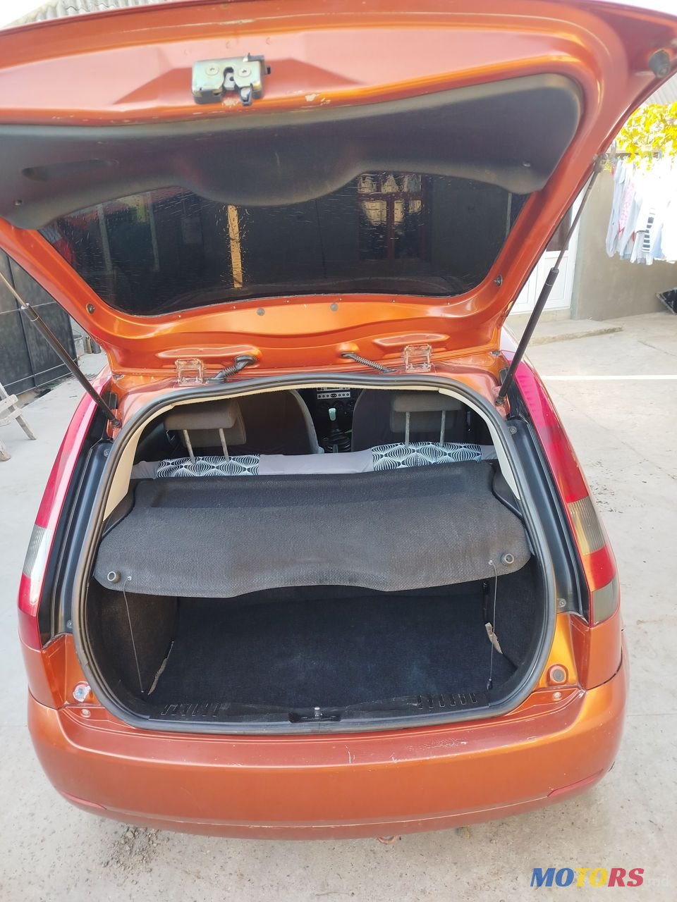 2004' Ford Fiesta photo #5