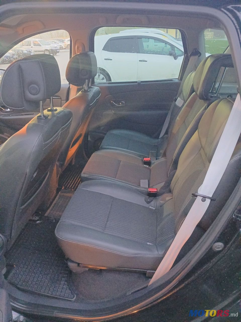 2014' Renault Scenic photo #5