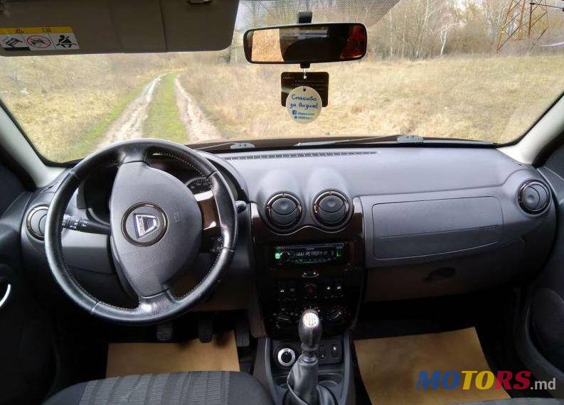 2010' Dacia Duster photo #2
