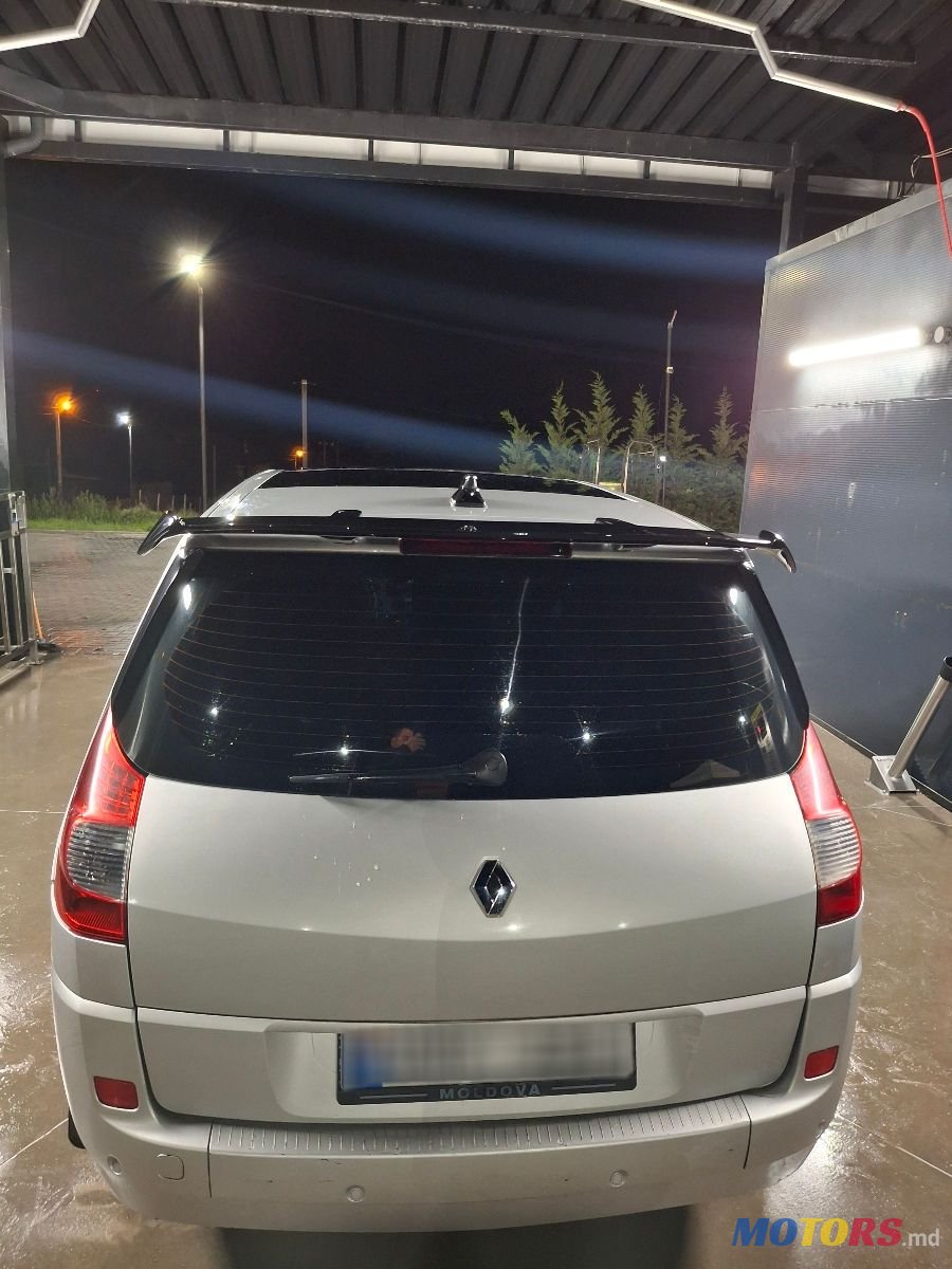 2007' Renault Scenic photo #5