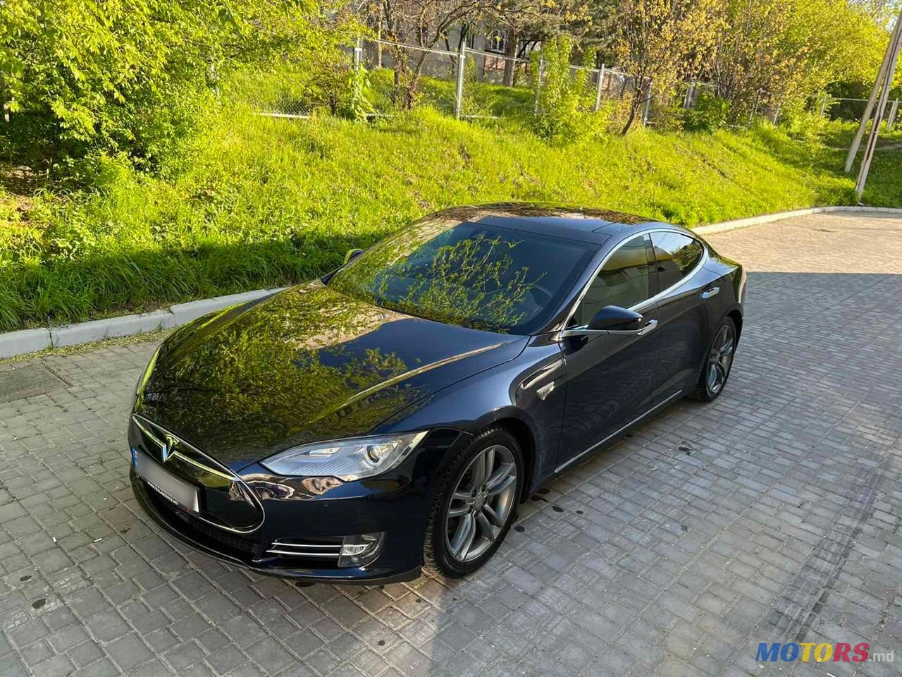 2015' Tesla Model S photo #1