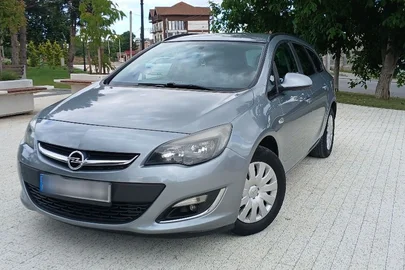 2012' Opel Astra