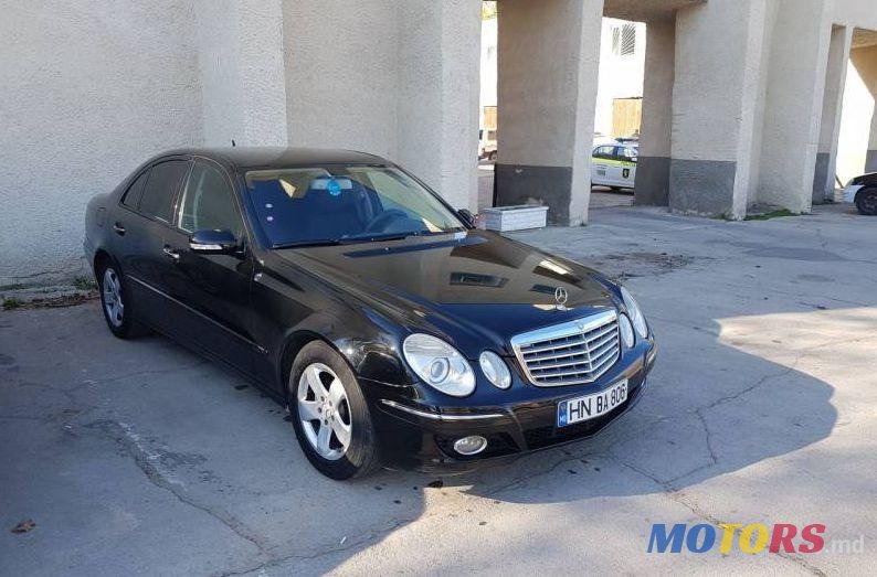 2008' Mercedes-Benz E photo #1