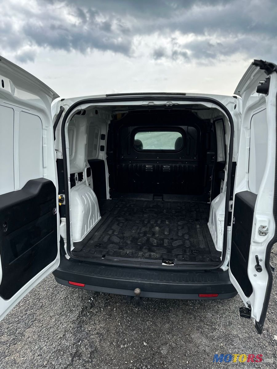 2014' Fiat Doblo photo #6