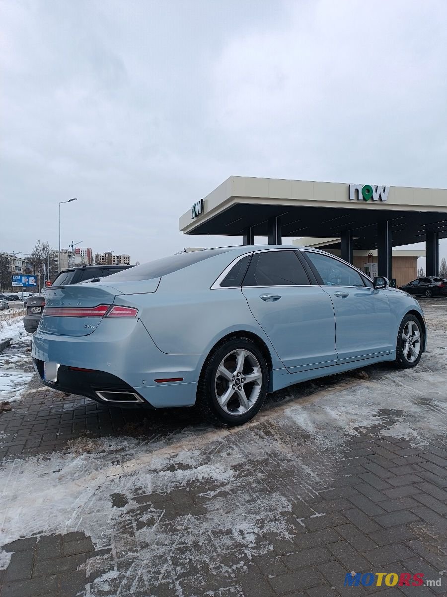 2014' Lincoln MKZ photo #3