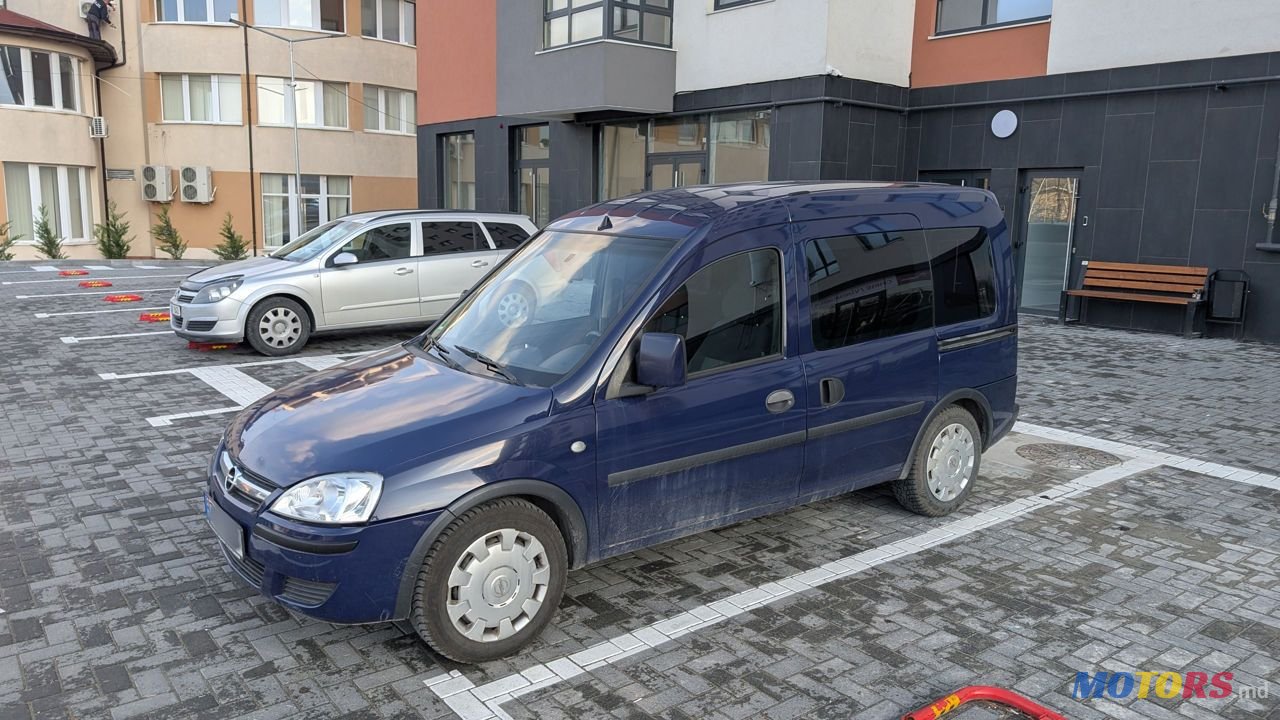 2010' Opel Combo photo #3