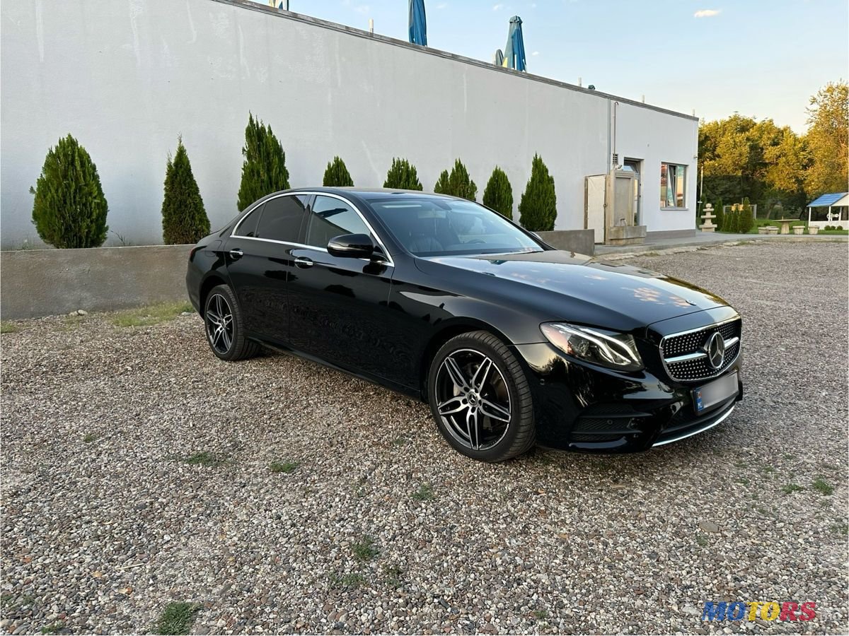 2018' Mercedes-Benz E-Class photo #2