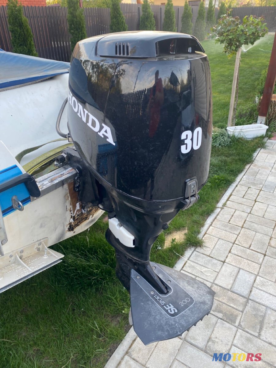 2004' Honda photo #2