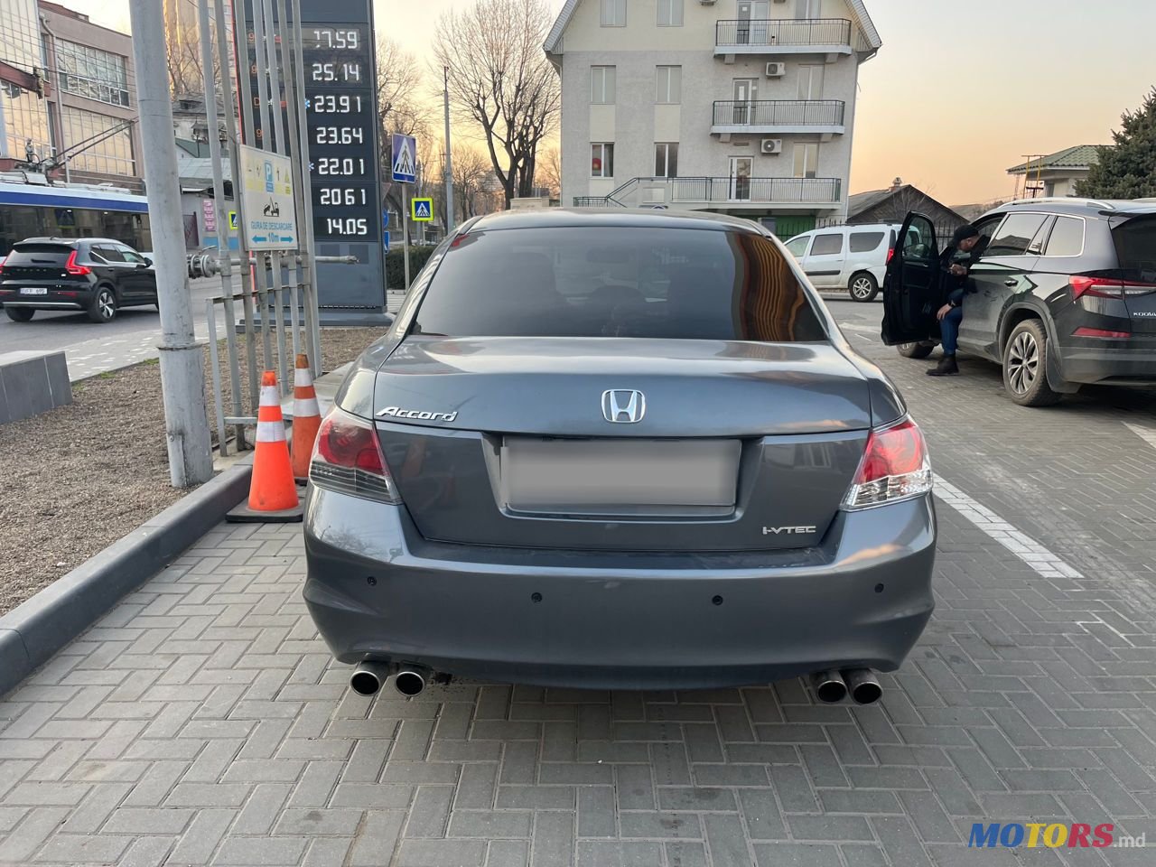 2008' Honda Accord photo #3