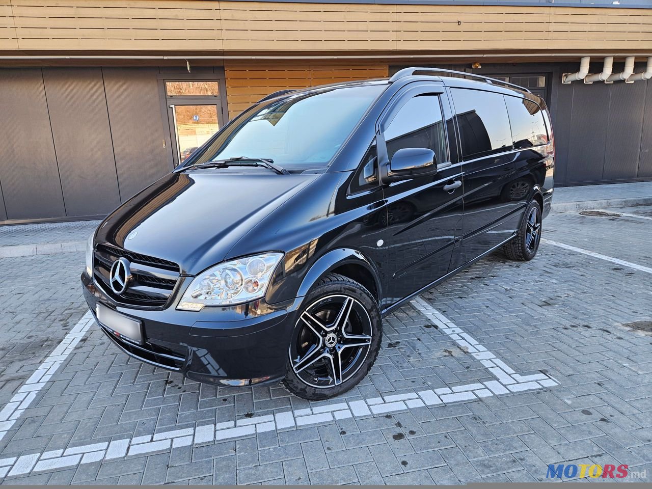 2011' Mercedes-Benz Vito photo #1