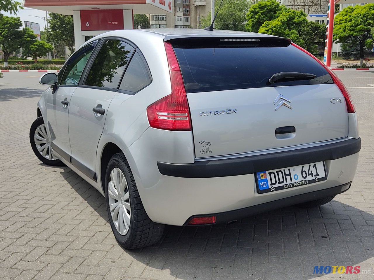 2008' Citroen C4 photo #4