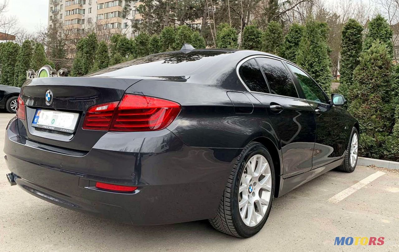 2015' BMW 5 Series photo #5