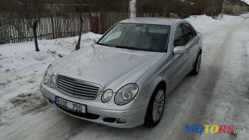 2005' Mercedes-Benz E-Class photo #1