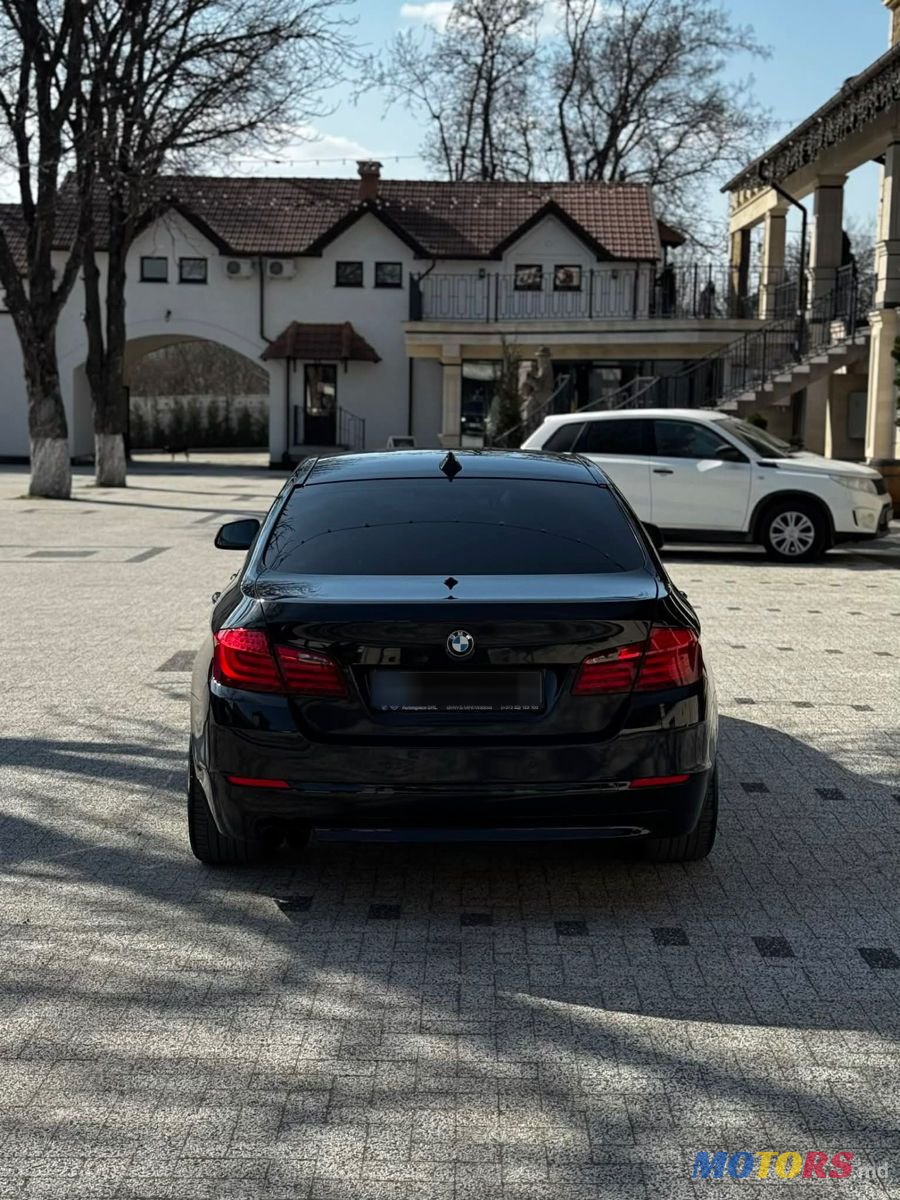 2012' BMW 5 Series photo #5