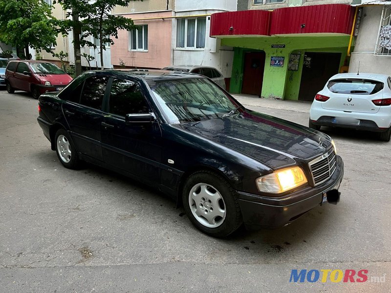 2000' Mercedes-Benz C Класс photo #3