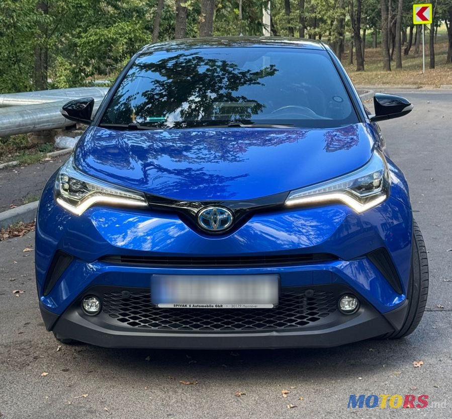 2017' Toyota C-HR photo #1