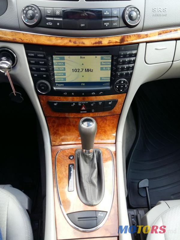 2007' Mercedes-Benz E-Class photo #7