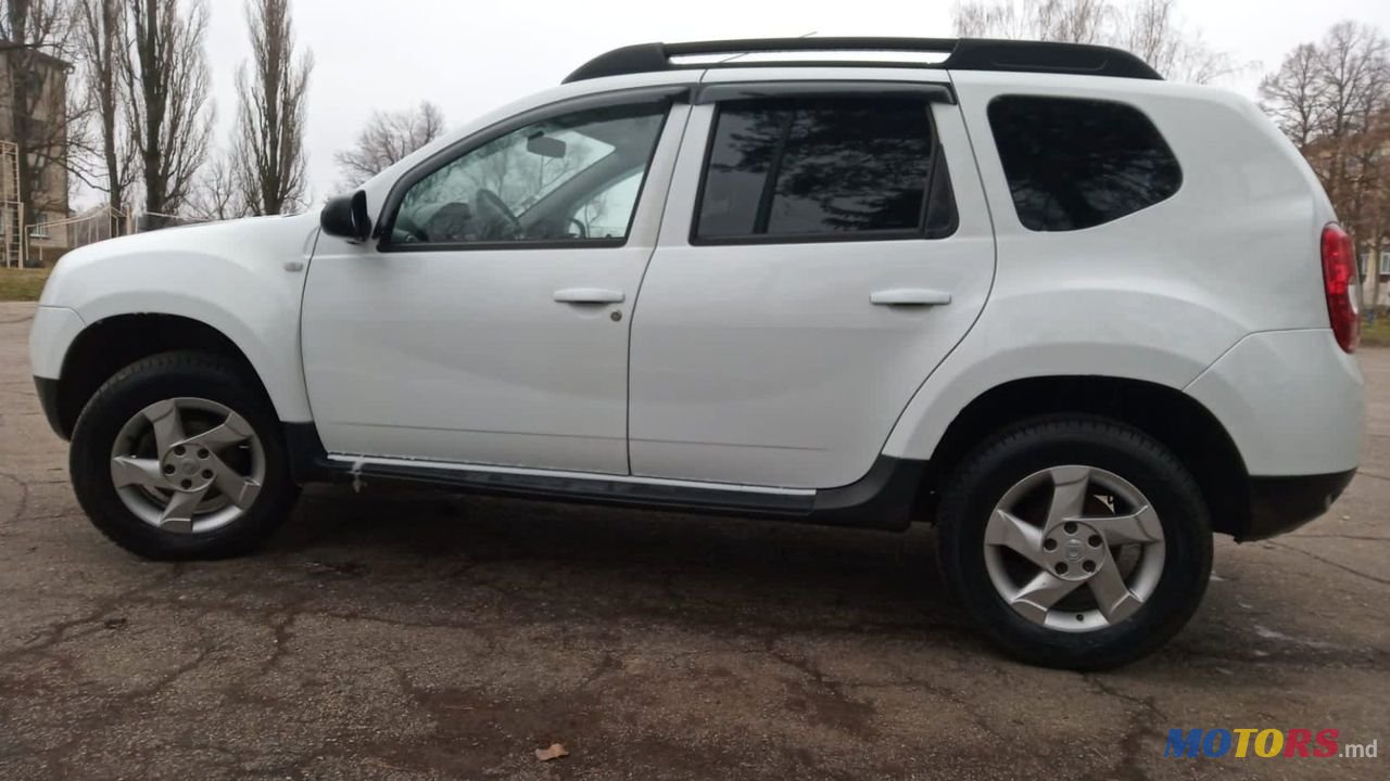 2013' Dacia Duster photo #2