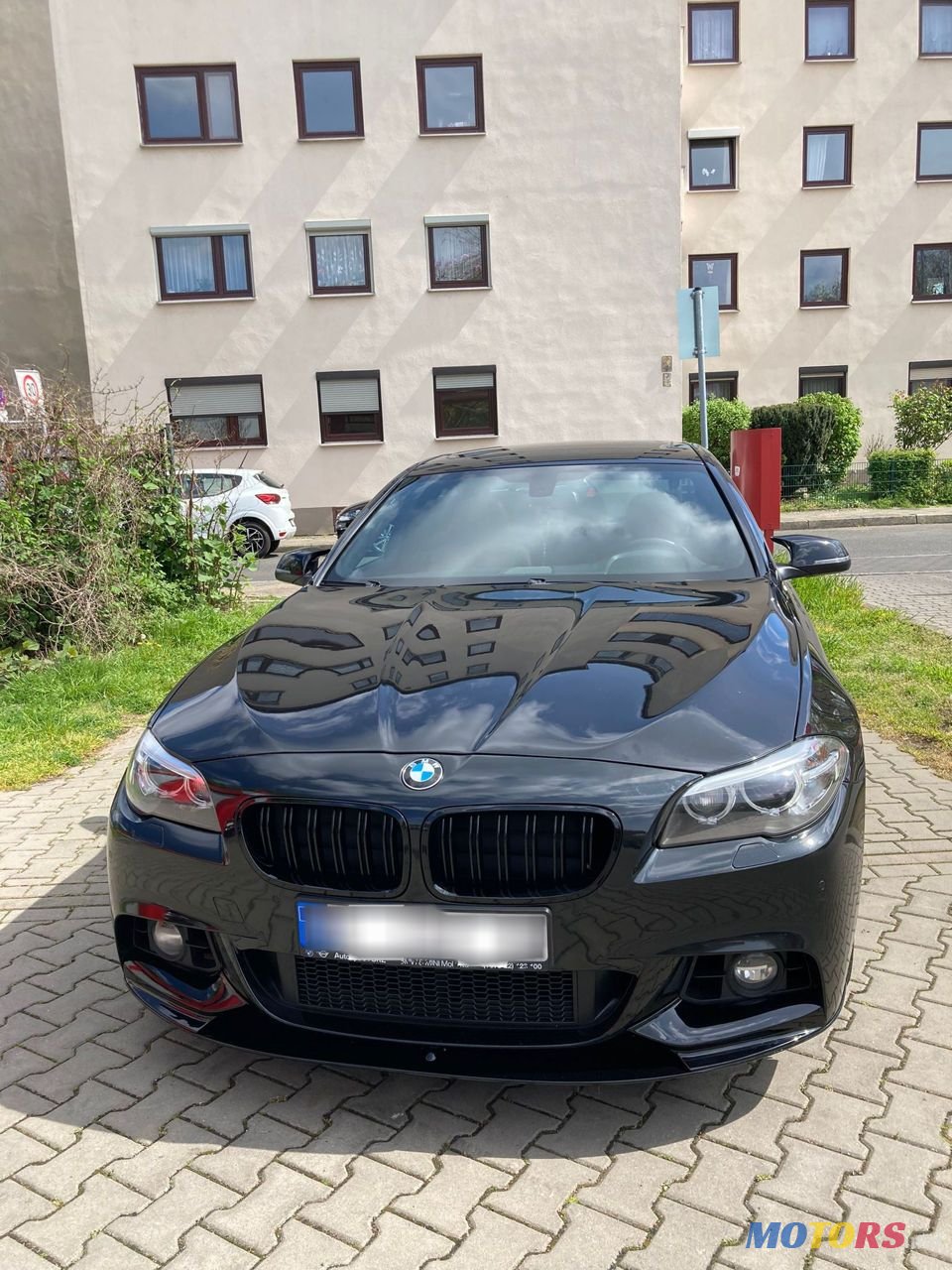 2017' BMW 5 Series photo #2