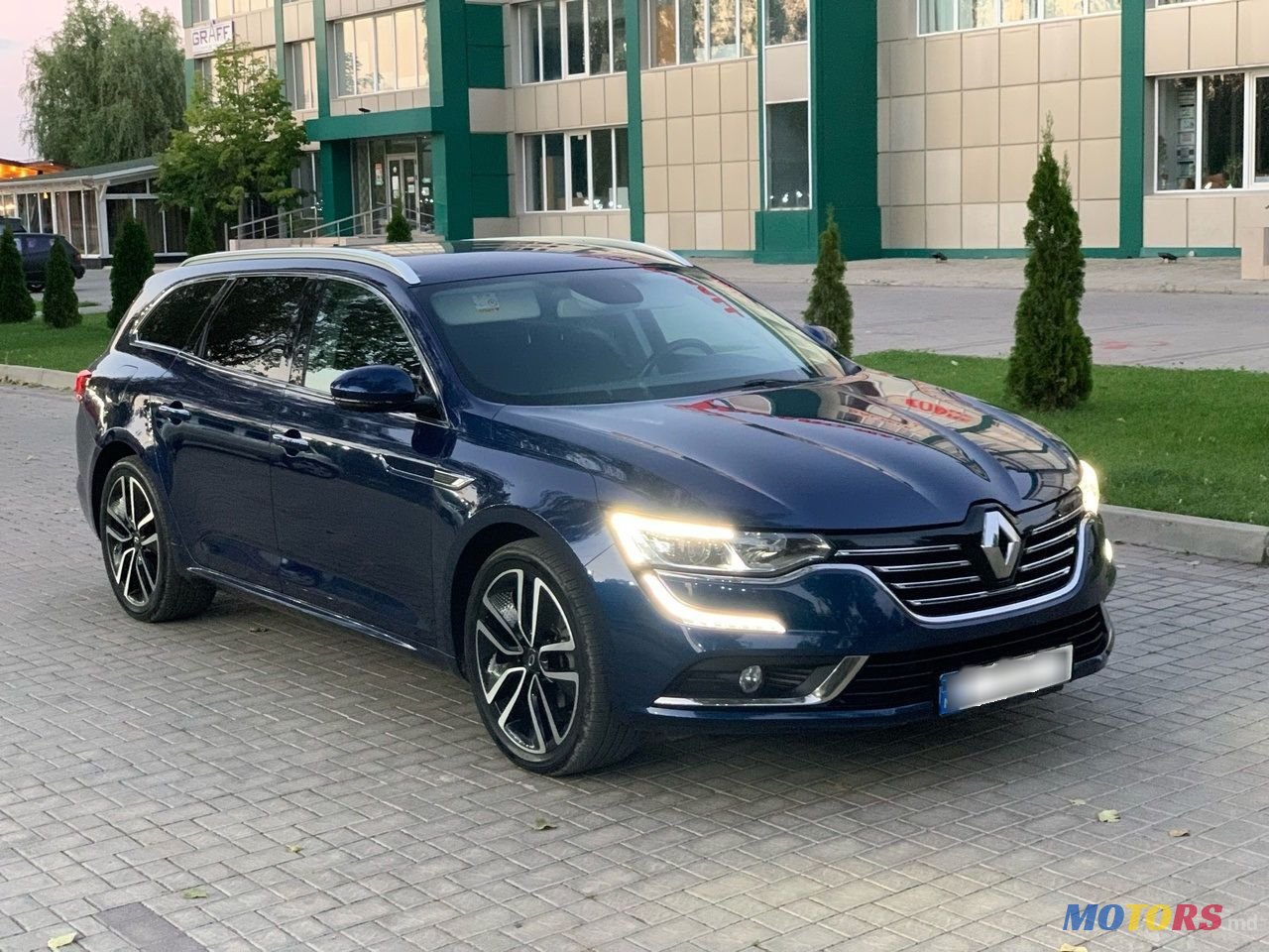 2017' Renault Talisman photo #2