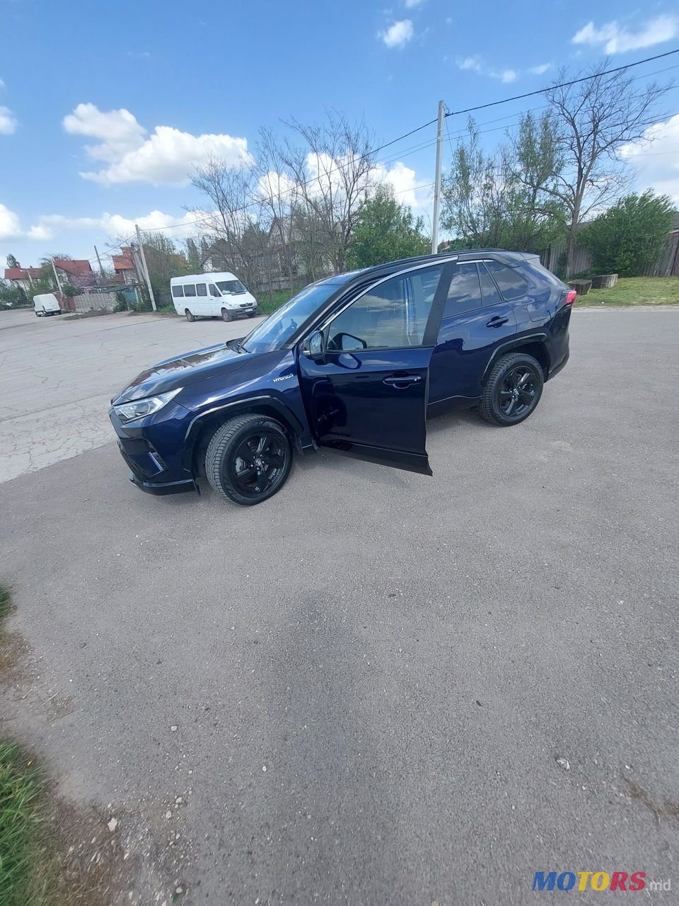 2019' Toyota RAV4 photo #1