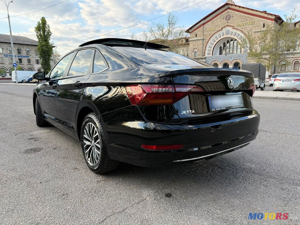 2019' Volkswagen Jetta photo #4