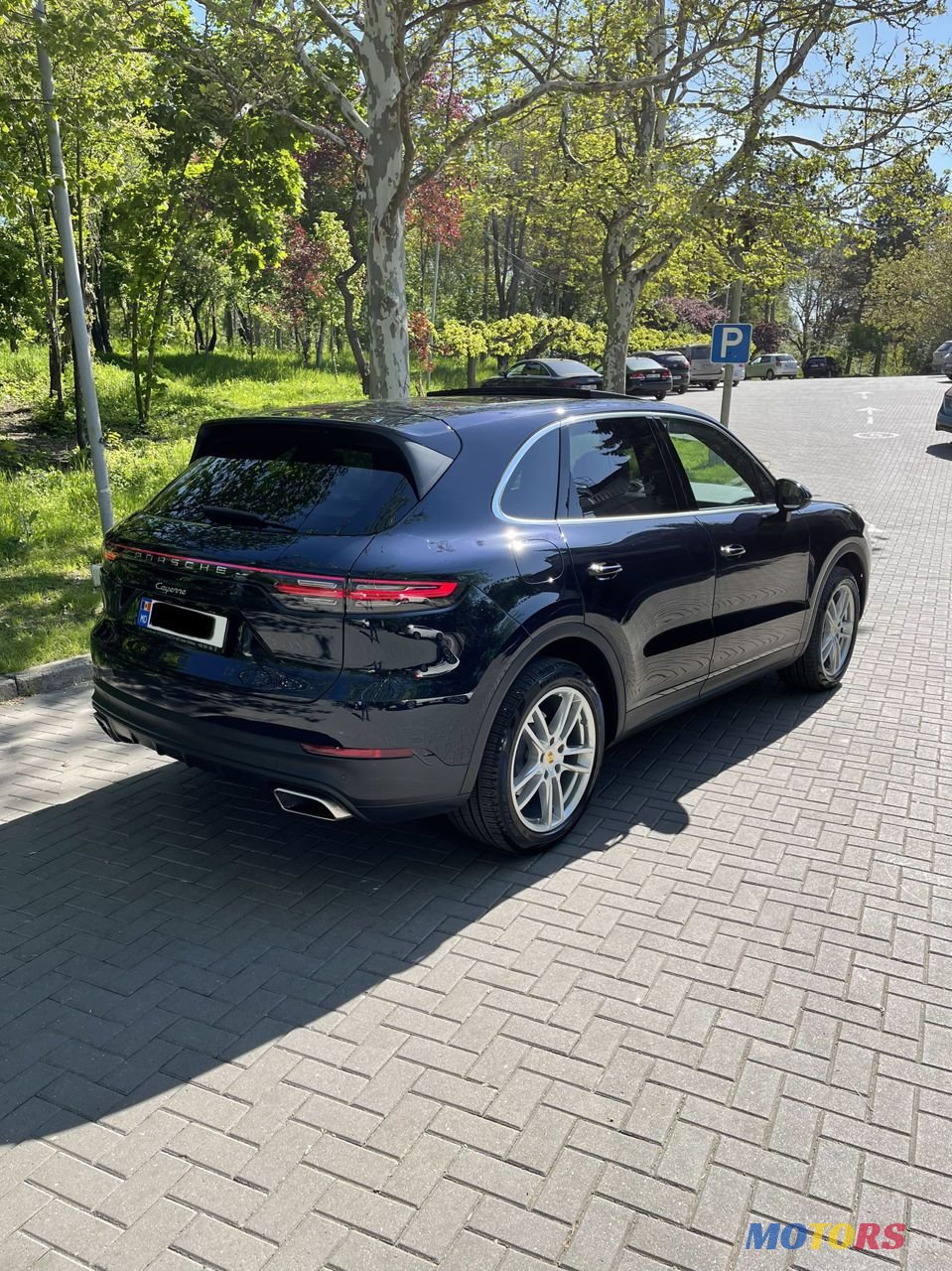 2019' Porsche Cayenne photo #2
