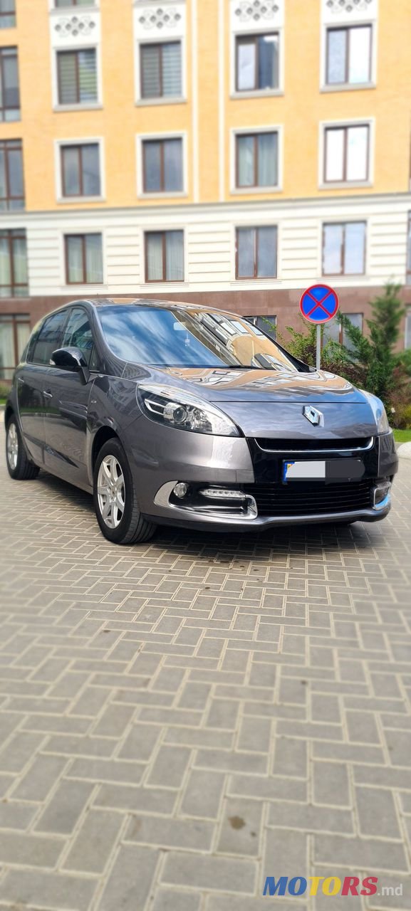 2012' Renault Scenic photo #1