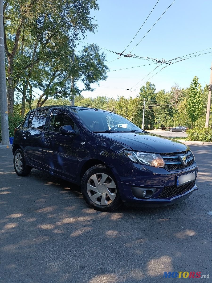 2014' Dacia Sandero photo #3