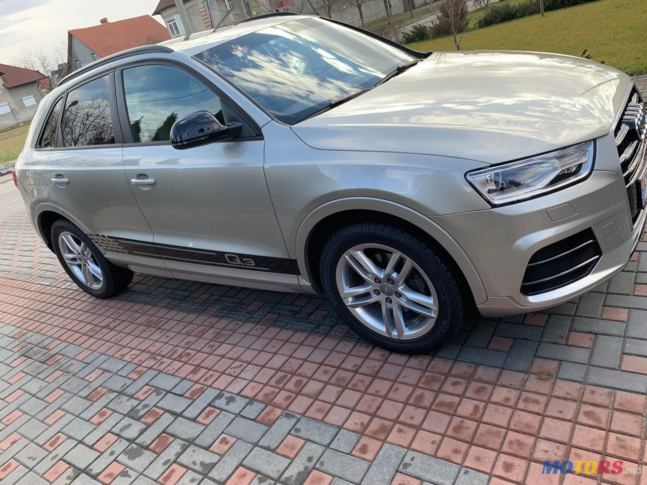 2016' Audi Q3 photo #2
