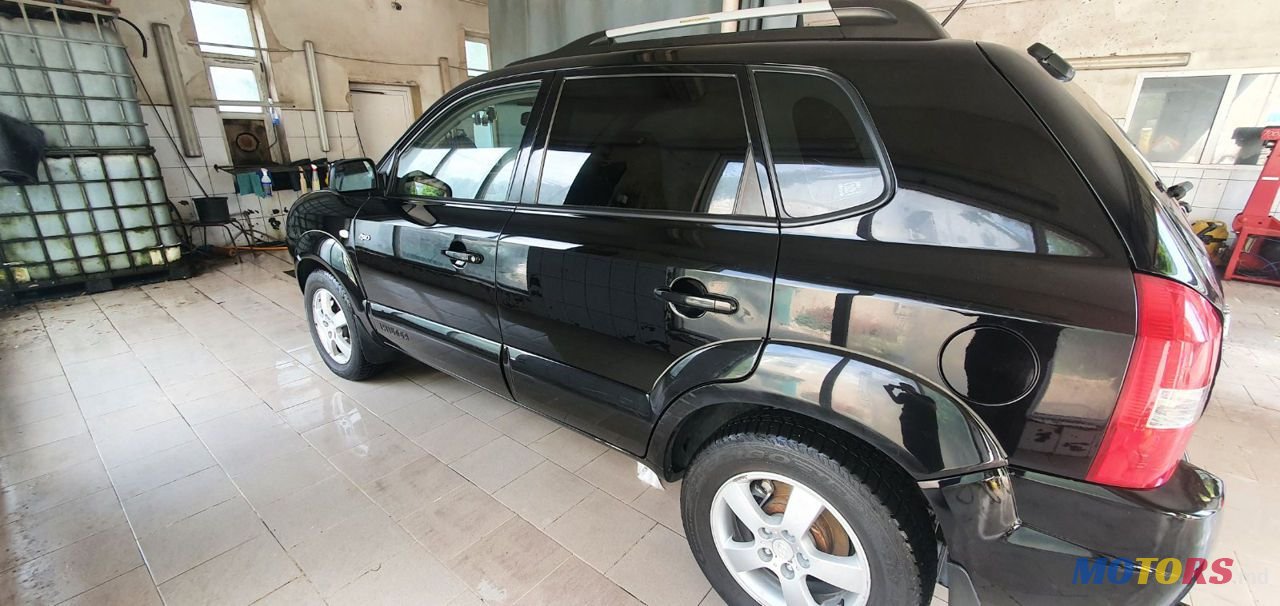 2005' Hyundai Tucson photo #5