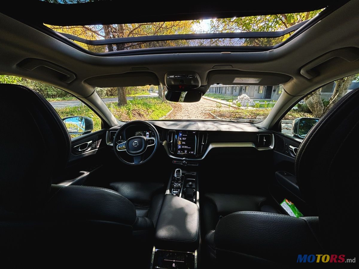 2021' Volvo XC60 photo #4