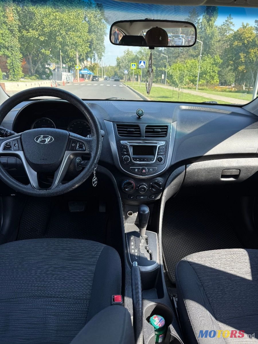 2016' Hyundai Solaris photo #5