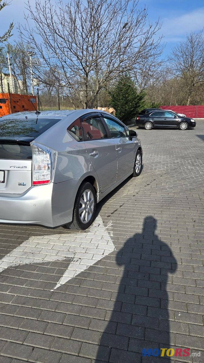 2010' Toyota Prius photo #5